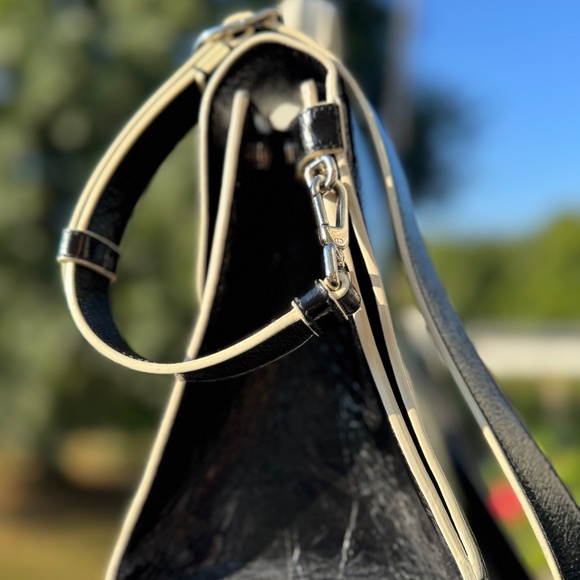 Christian Dior Diorissimo Medium -Excellent Condition with COA - Picture 7 of 8